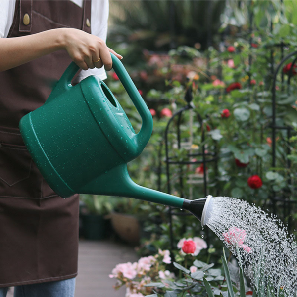 3L 5L 8L 10L Large Capacity Plastic Garden Watering Cans PE Watering Can with Removable Spout Diffuser Plastic Watering Can
