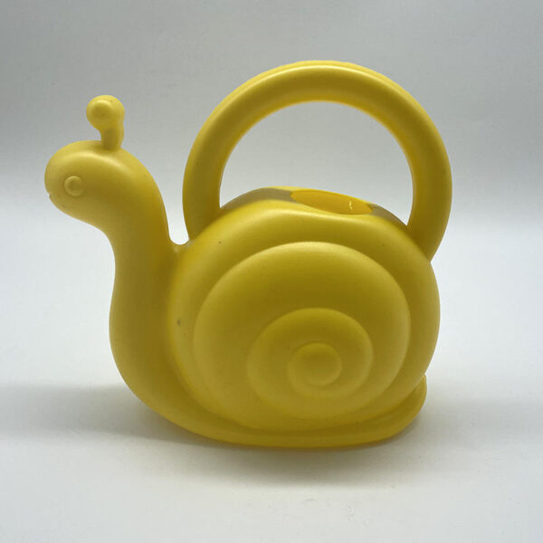 Customized Design Watering Can Colored Plastic Watering Can Cheap Plastic Cartoon Animal Children Watering Bottle